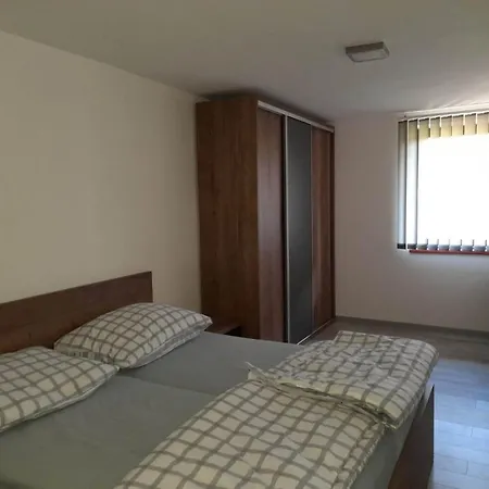 Ubytovanie Pri Lipe بيت للعطل *